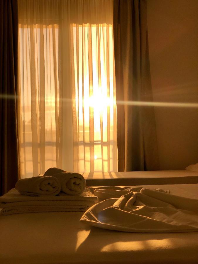Visi Apartments Ксамил Екстериор снимка
