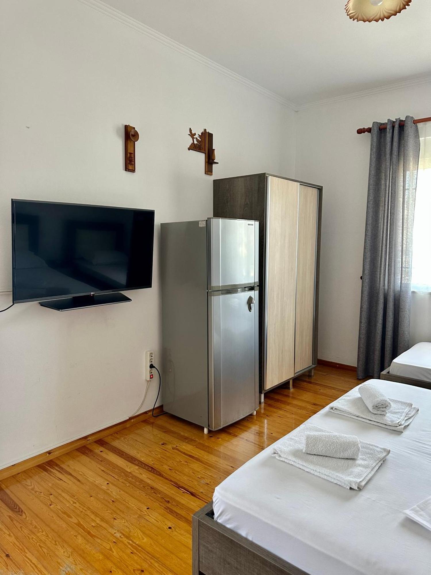 Visi Apartments Ксамил Екстериор снимка