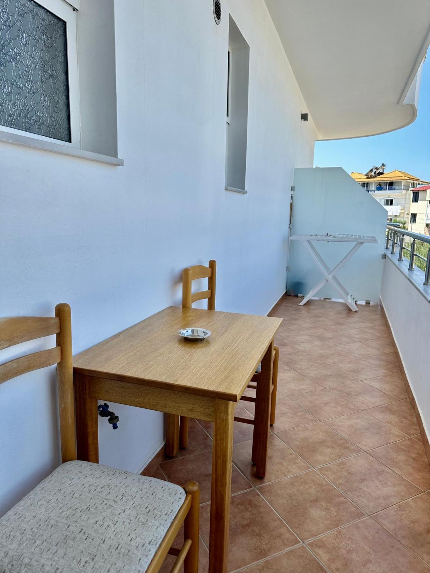 Visi Apartments Ксамил Екстериор снимка
